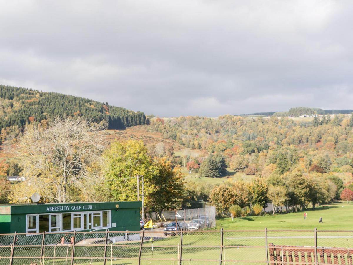 Larch Cottage Weem Екстериор снимка